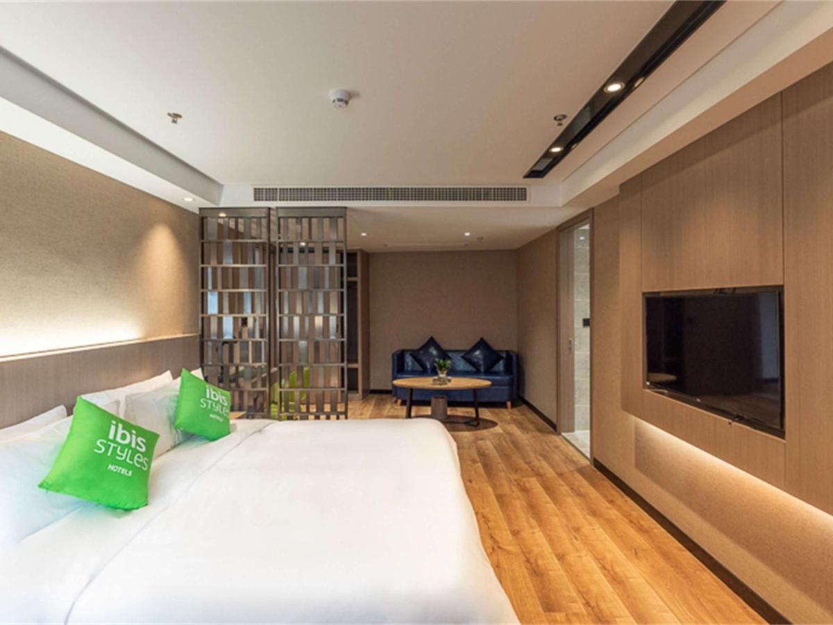 מלון Ibis Styles Fuzhou Wuyi Square מראה חיצוני תמונה