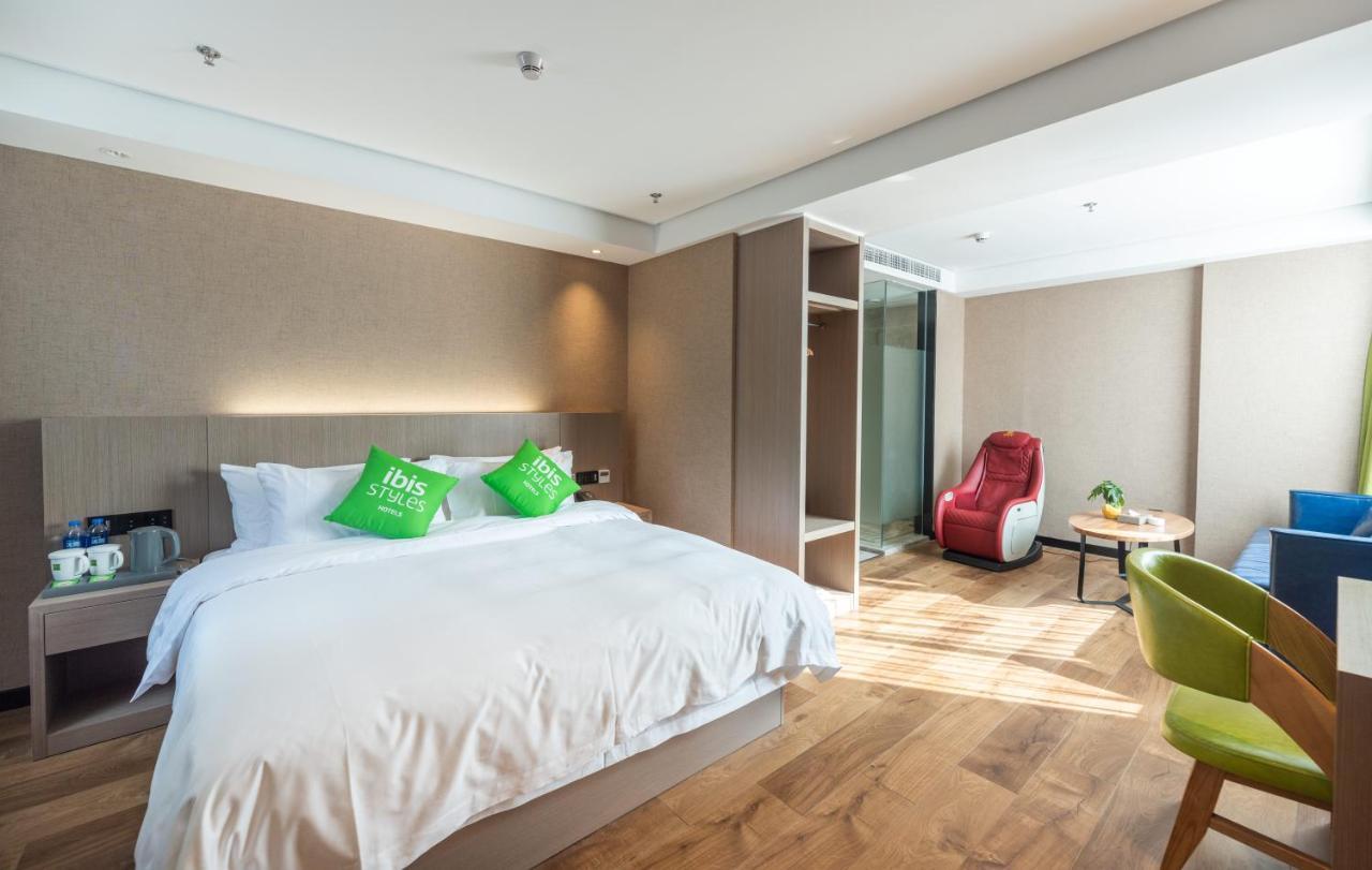 מלון Ibis Styles Fuzhou Wuyi Square מראה חיצוני תמונה