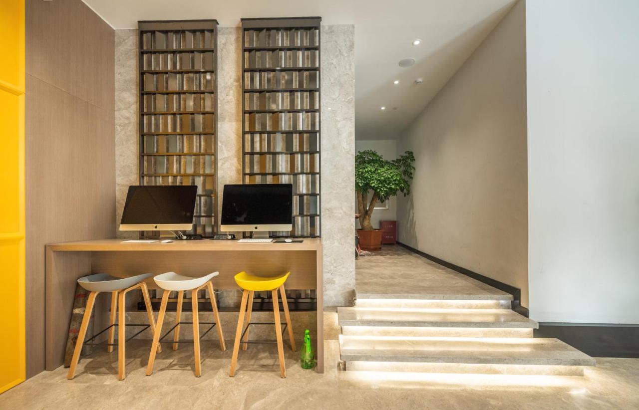 מלון Ibis Styles Fuzhou Wuyi Square מראה חיצוני תמונה