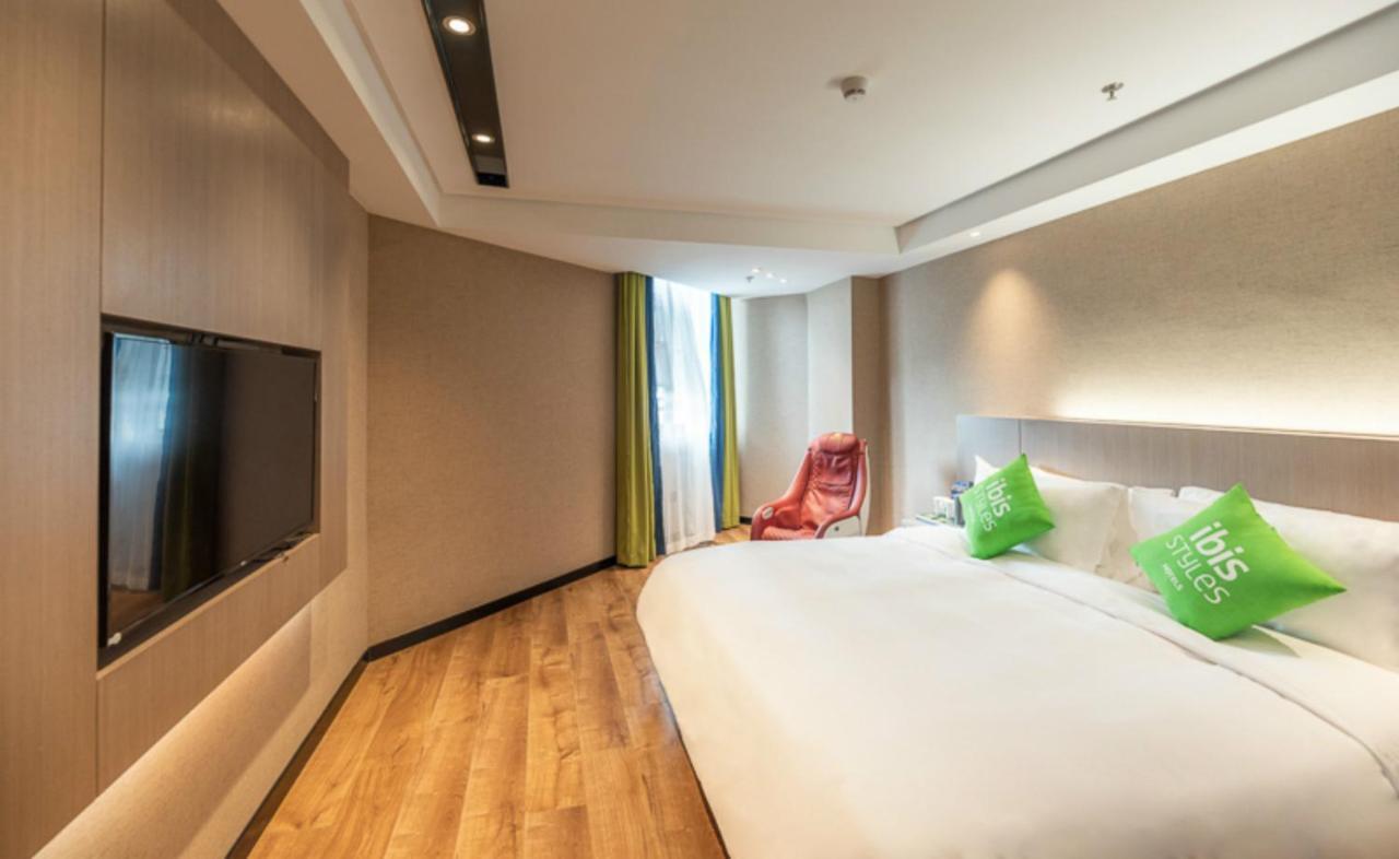 מלון Ibis Styles Fuzhou Wuyi Square מראה חיצוני תמונה