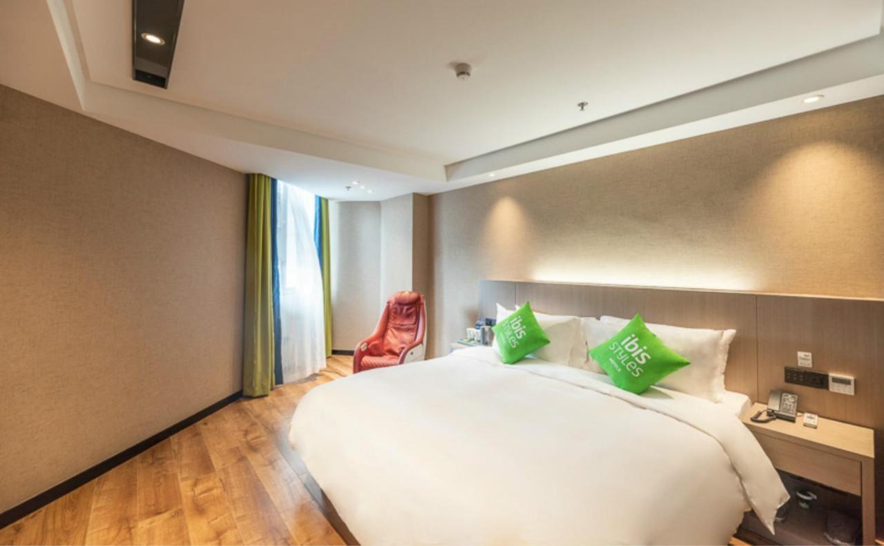 מלון Ibis Styles Fuzhou Wuyi Square מראה חיצוני תמונה