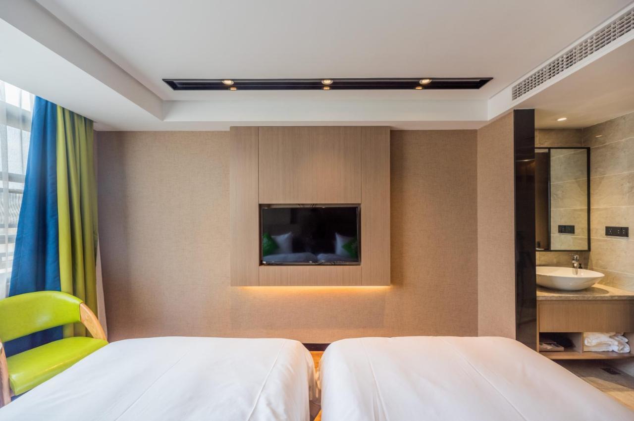 מלון Ibis Styles Fuzhou Wuyi Square מראה חיצוני תמונה